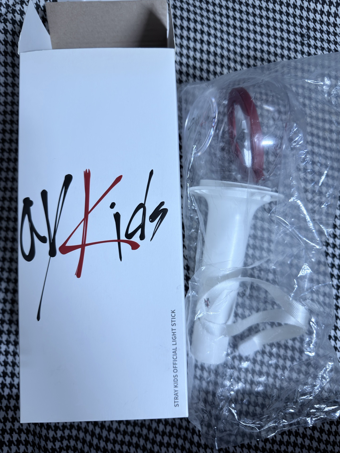 （現貨 紙箱寄出 可當日寄出）straykids 一代手燈