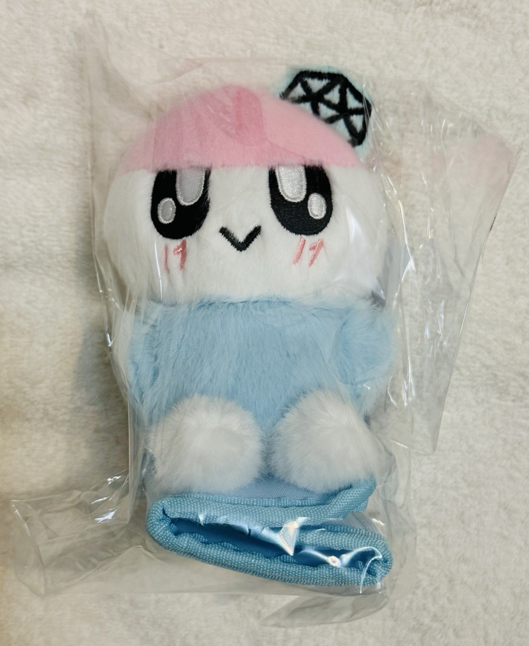 蹦蹦肩帶裝飾坐娃