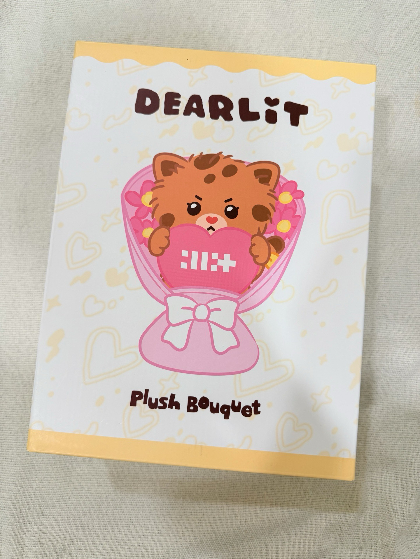 ILLIT｜二週年捧花大娃｜yunah滿額卡｜CHEETIE