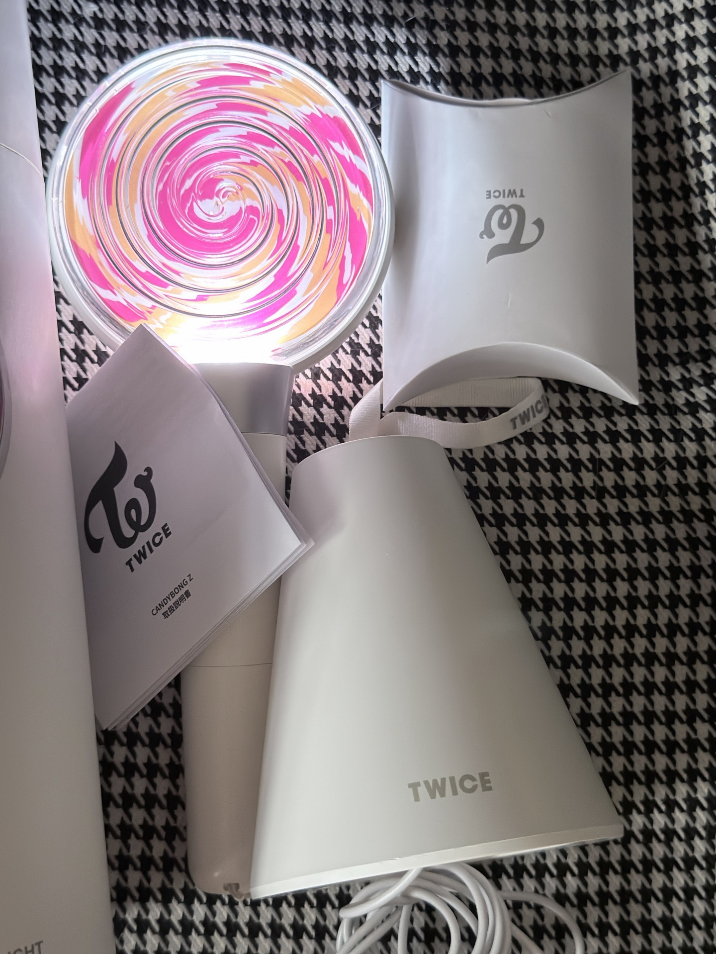 （現貨 一日內寄出）twice 一代 二代 糖果棒 手燈