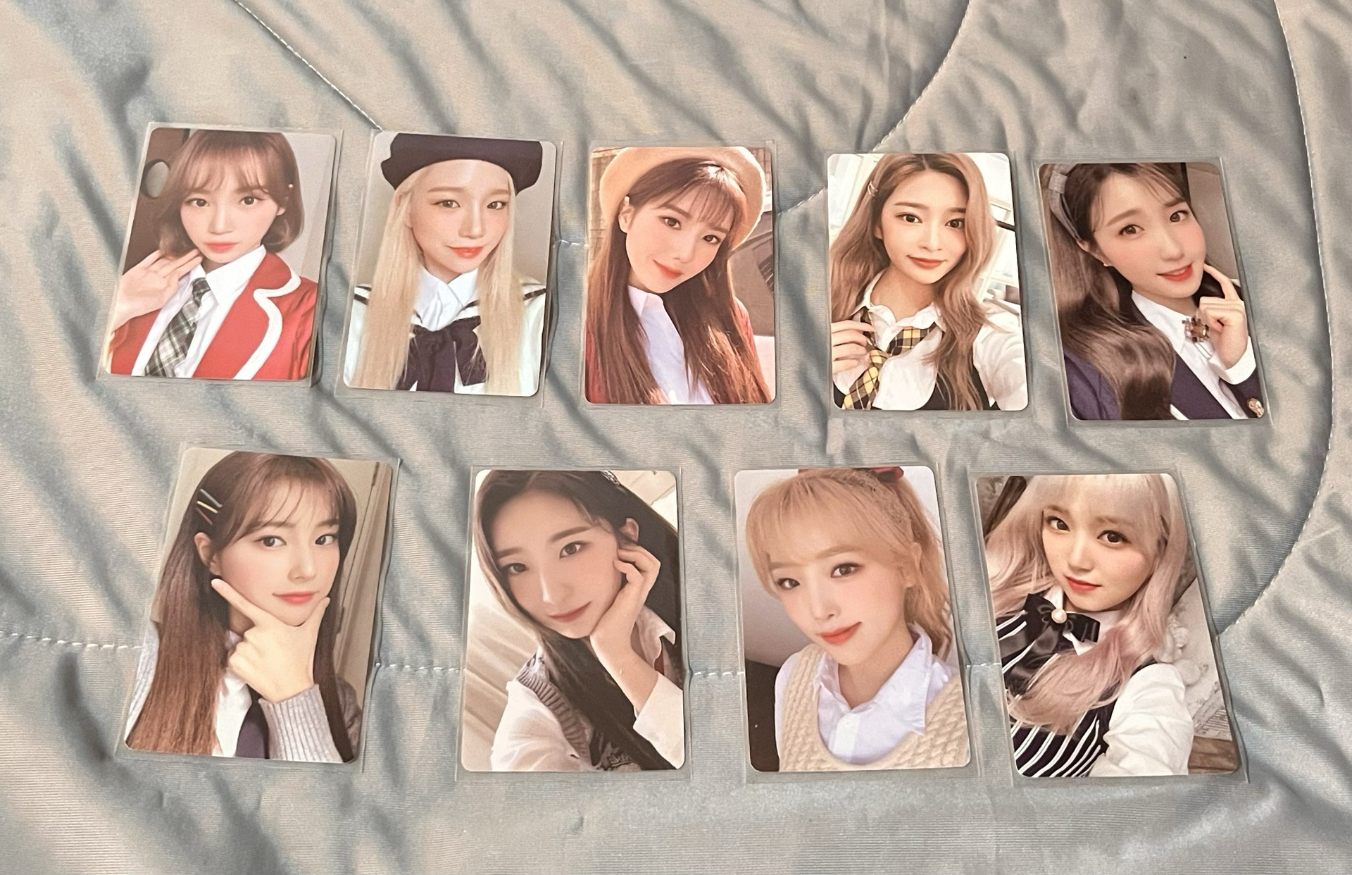 IZ*ONE年曆卡（18張）