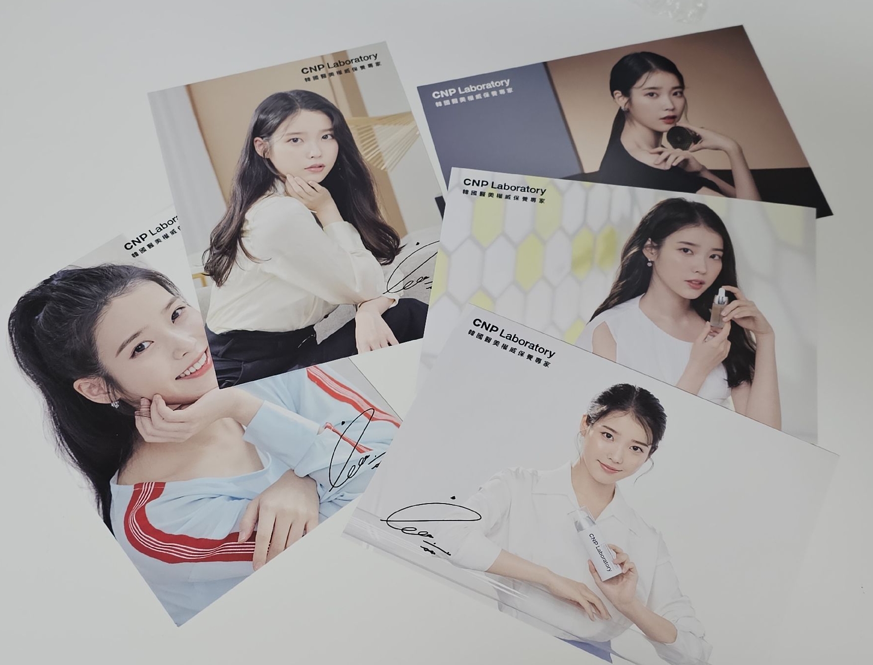 IU CNP 化妝品 明信片組