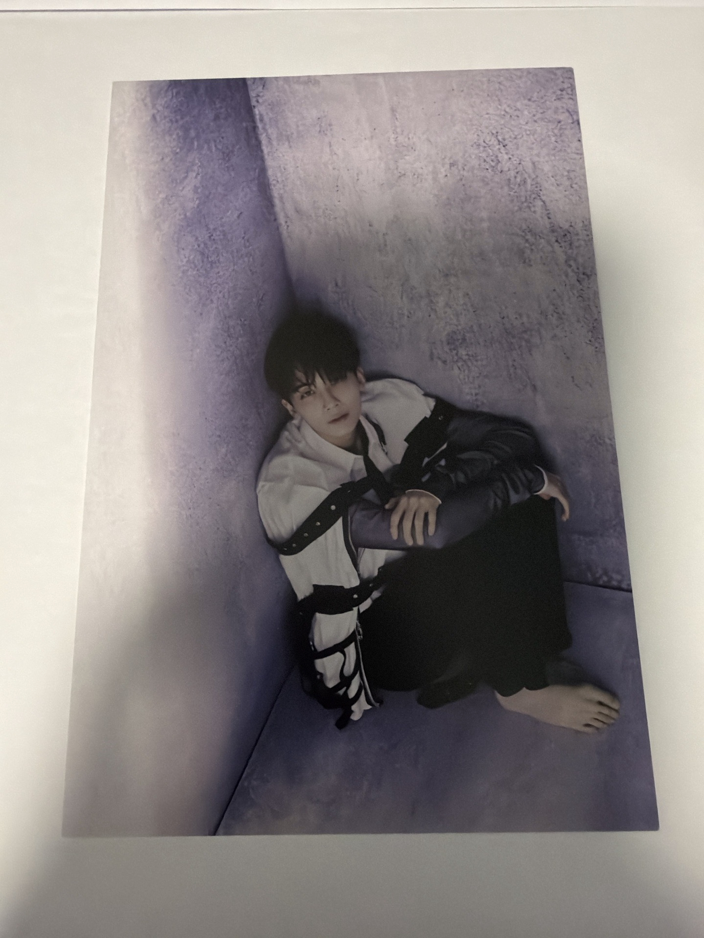 尹·坐在角落·淨漢