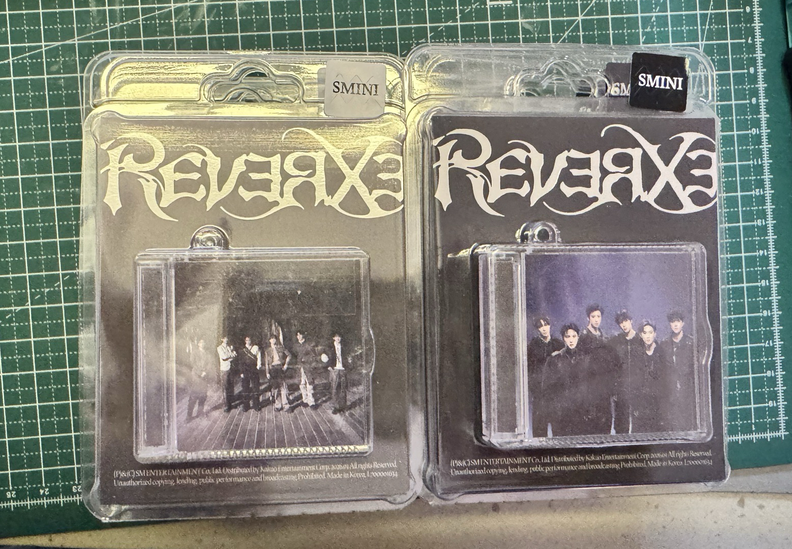 指定左邊SMINI白貼紙款