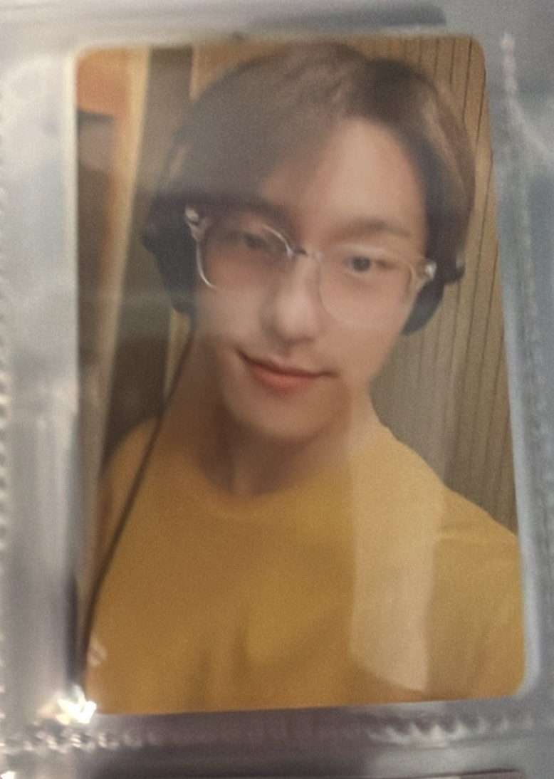 眼鏡耳機錄音室燦