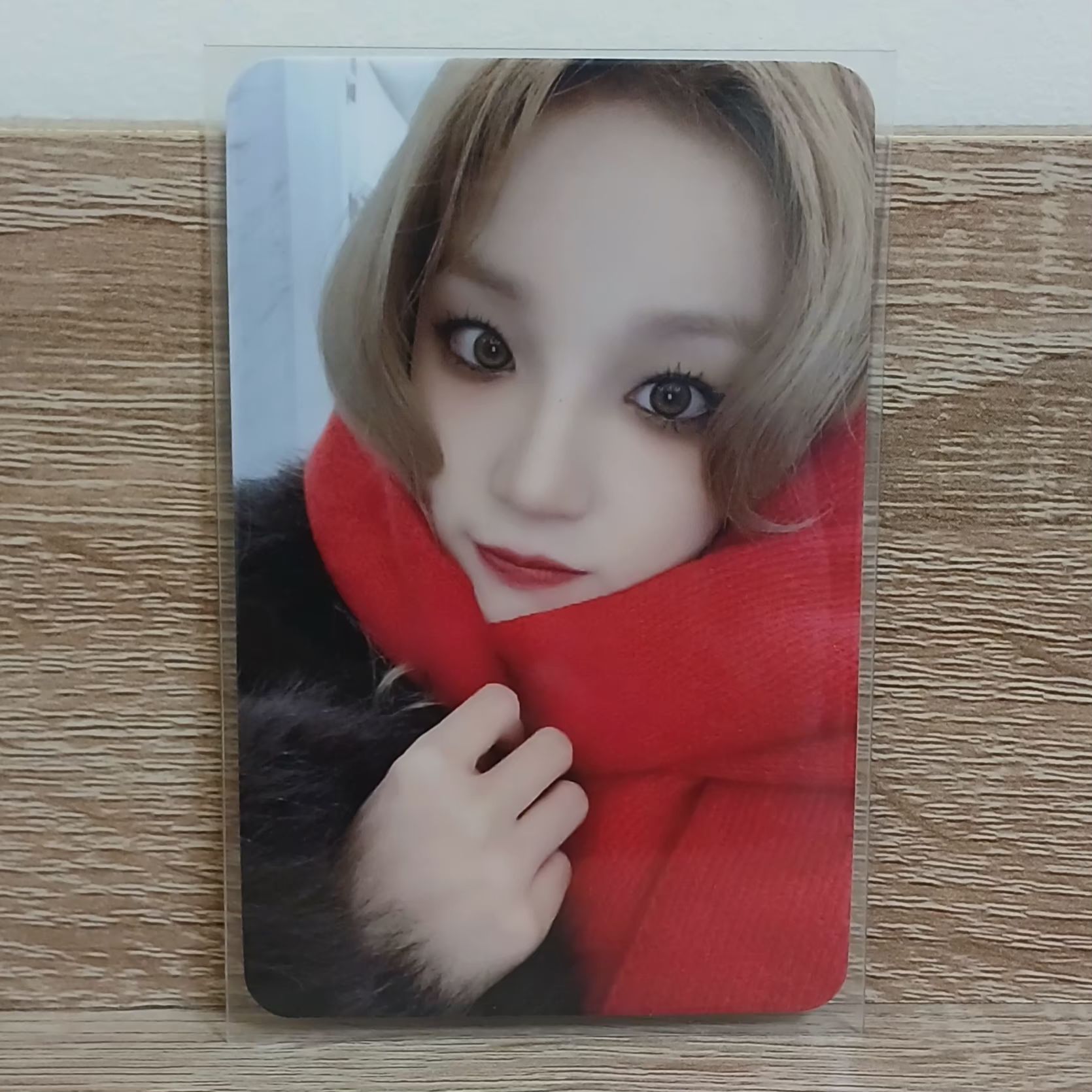 idle 正二 紅圍巾雨琦😍 韓文卡背🔥