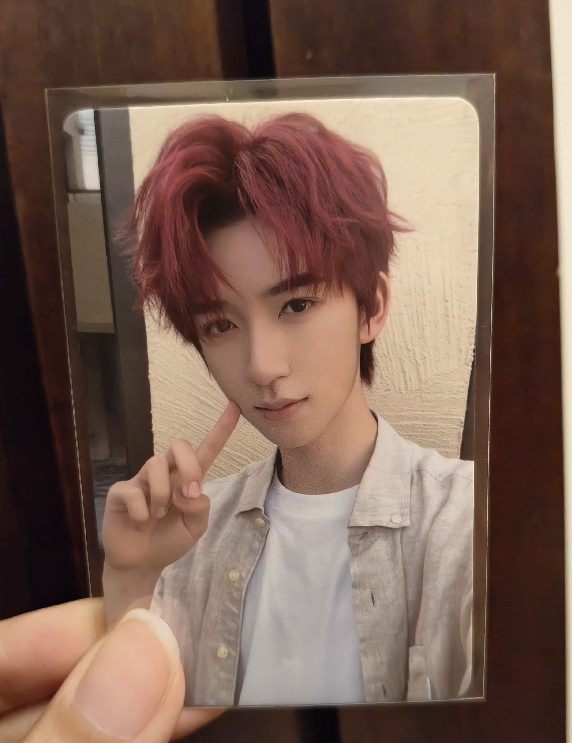 賀峻霖 24年台曆紅髮戳臉