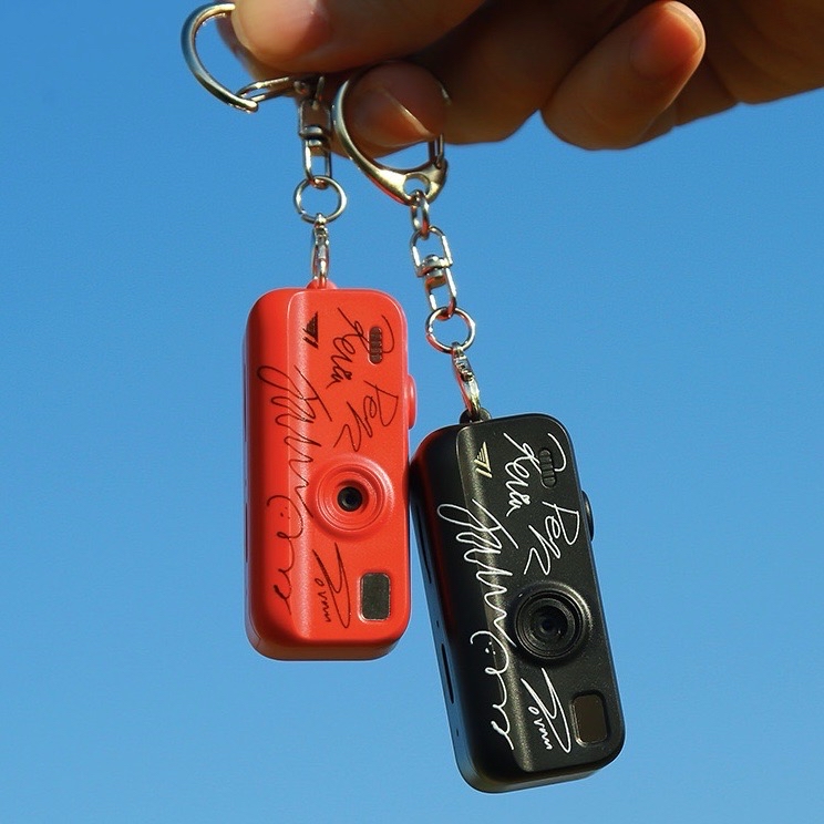 T1簽名 迷你相機（顏色隨機）