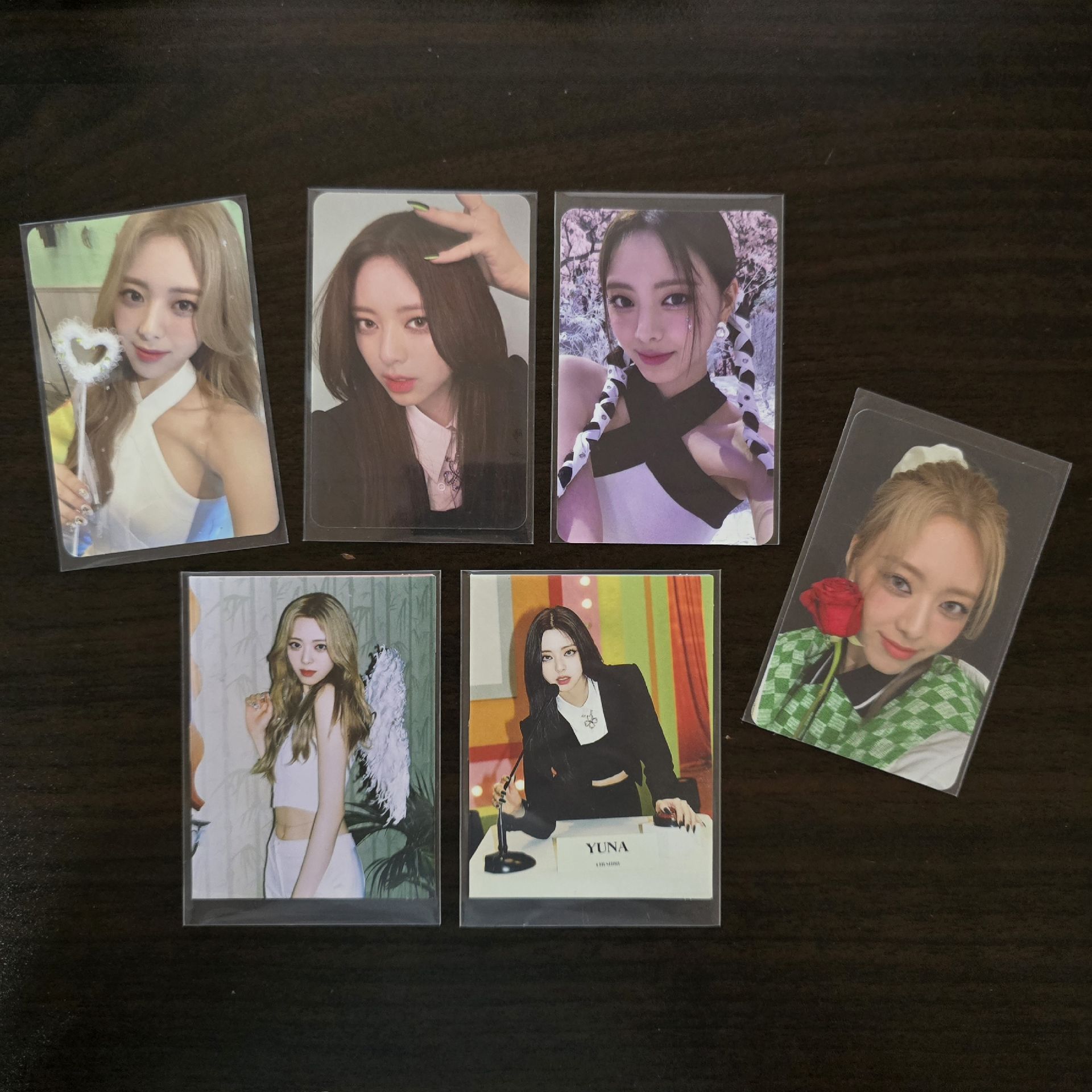 ITZY YUNA 有娜 CHESHIRE 特別版 專卡