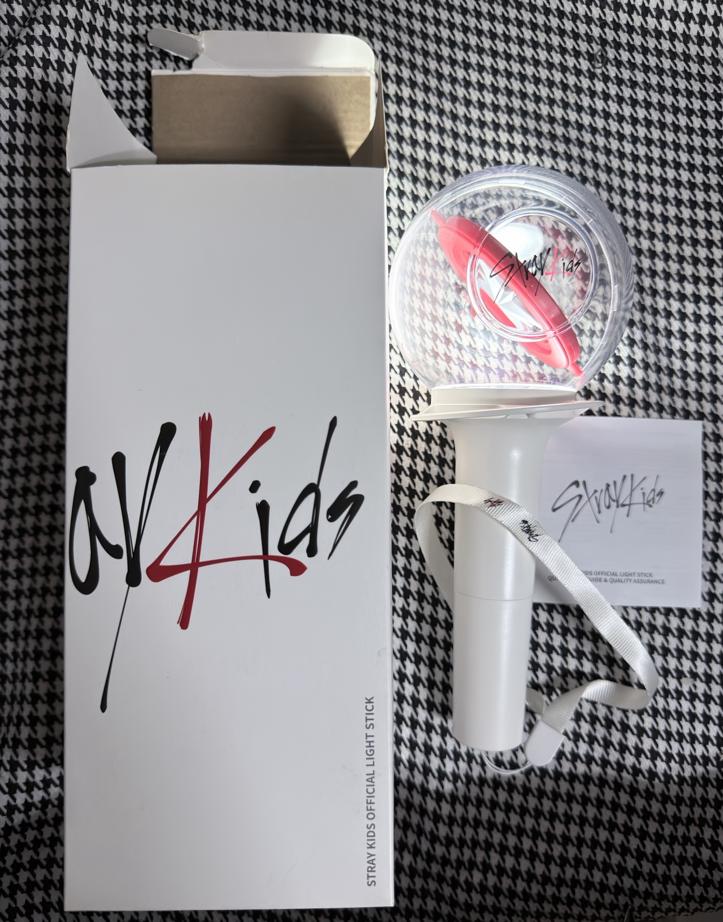 （現貨 紙箱寄出 可一日內寄出）straykids 一代手燈