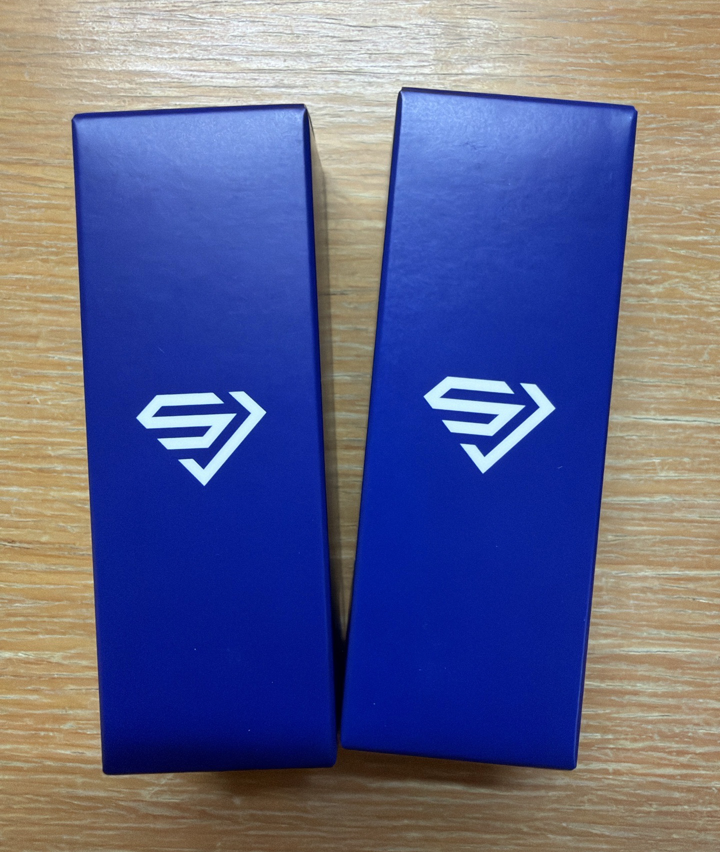 特別版手燈唇膏