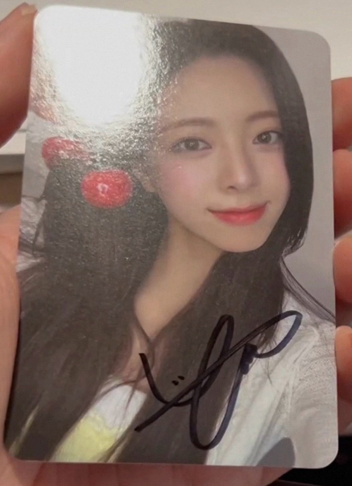 好價出Yuna ms 櫻桃娜 親簽卡
