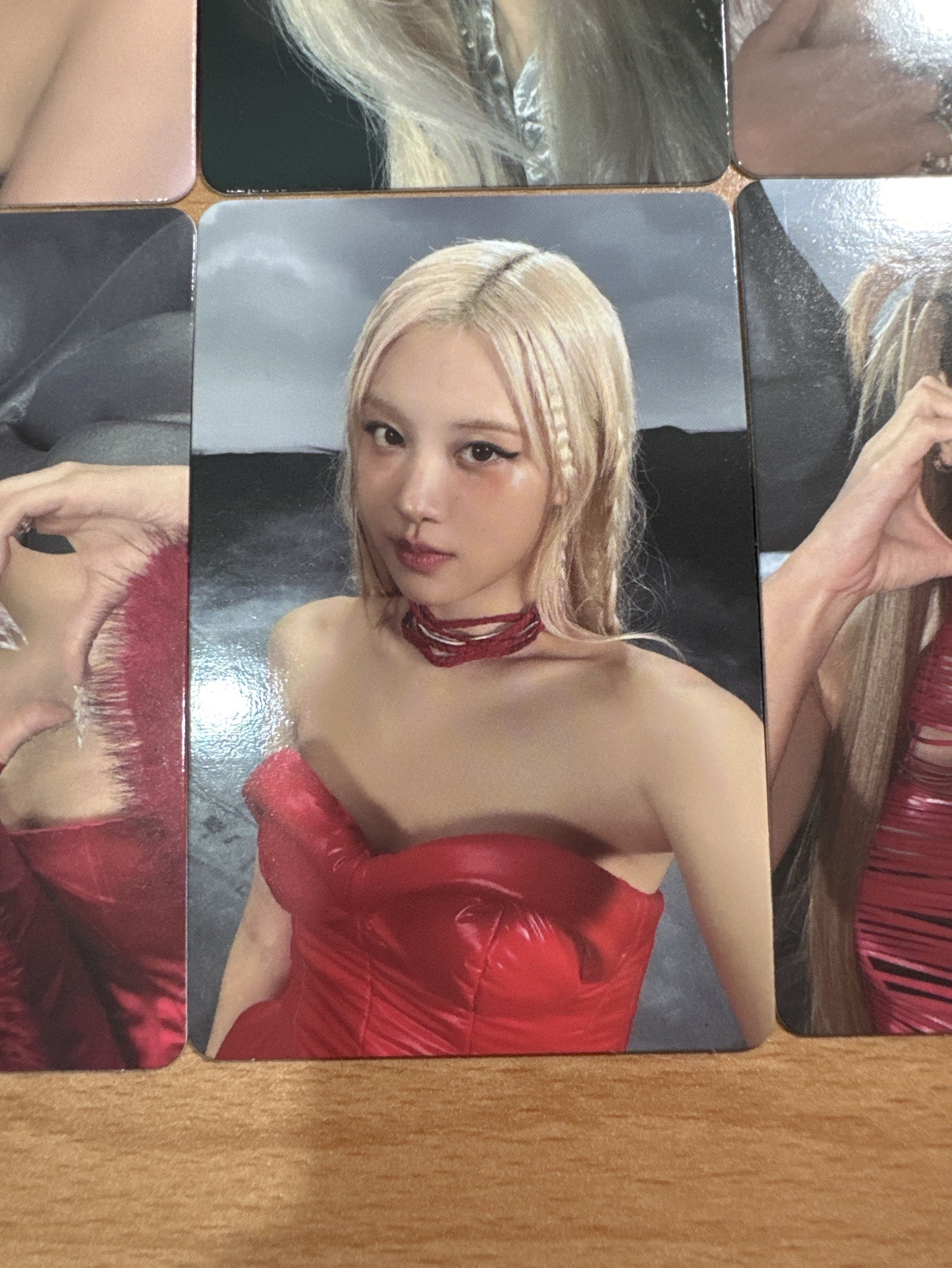 black ROSÉ