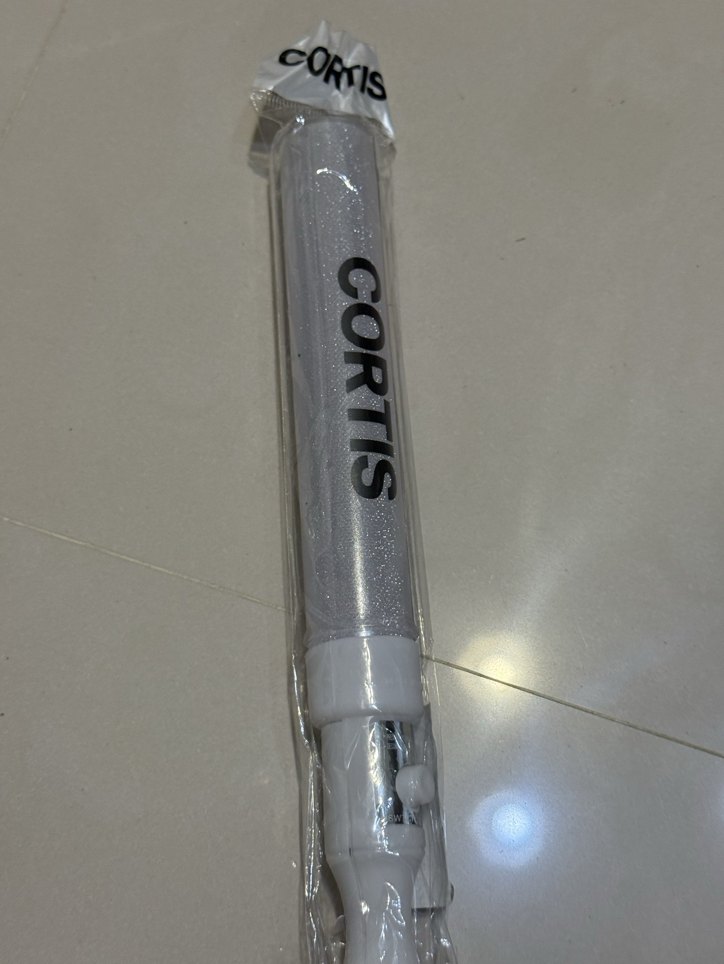 cortis 出道逆應援手燈