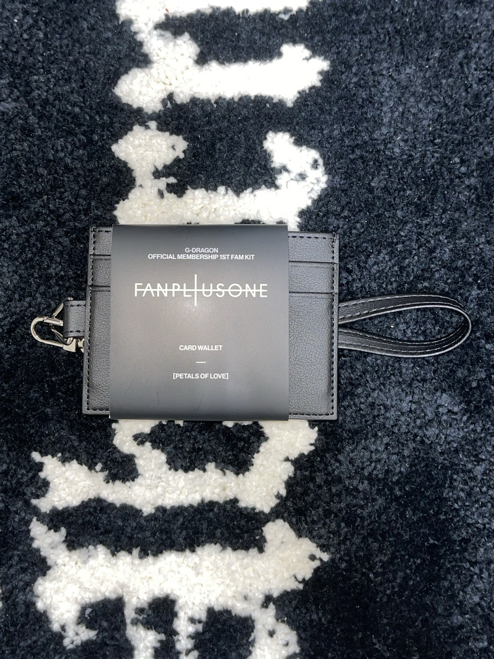 現貨 權志龍會員禮 卡夾手套組