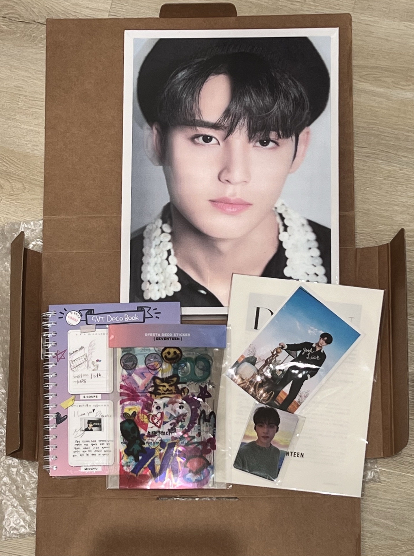 玟奎 Follow相框 小盤+Dicon單封全套