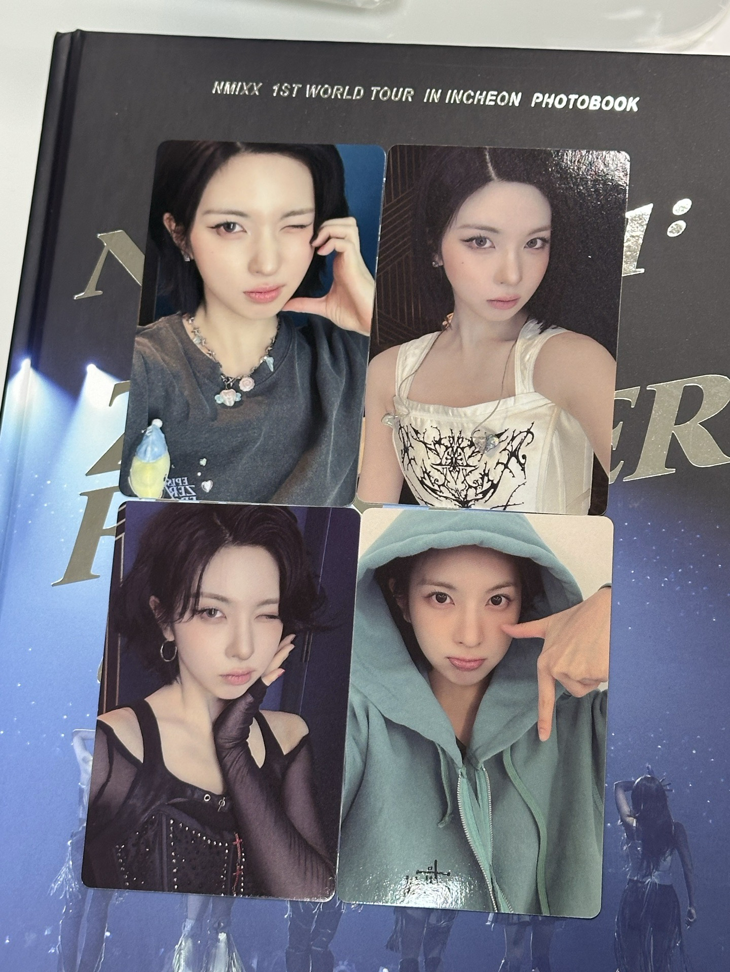 世巡寫真 裴FANS特典+固配小卡