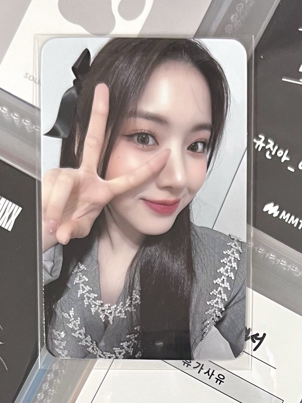 💫 NMIXX 出道蝴蝶結友