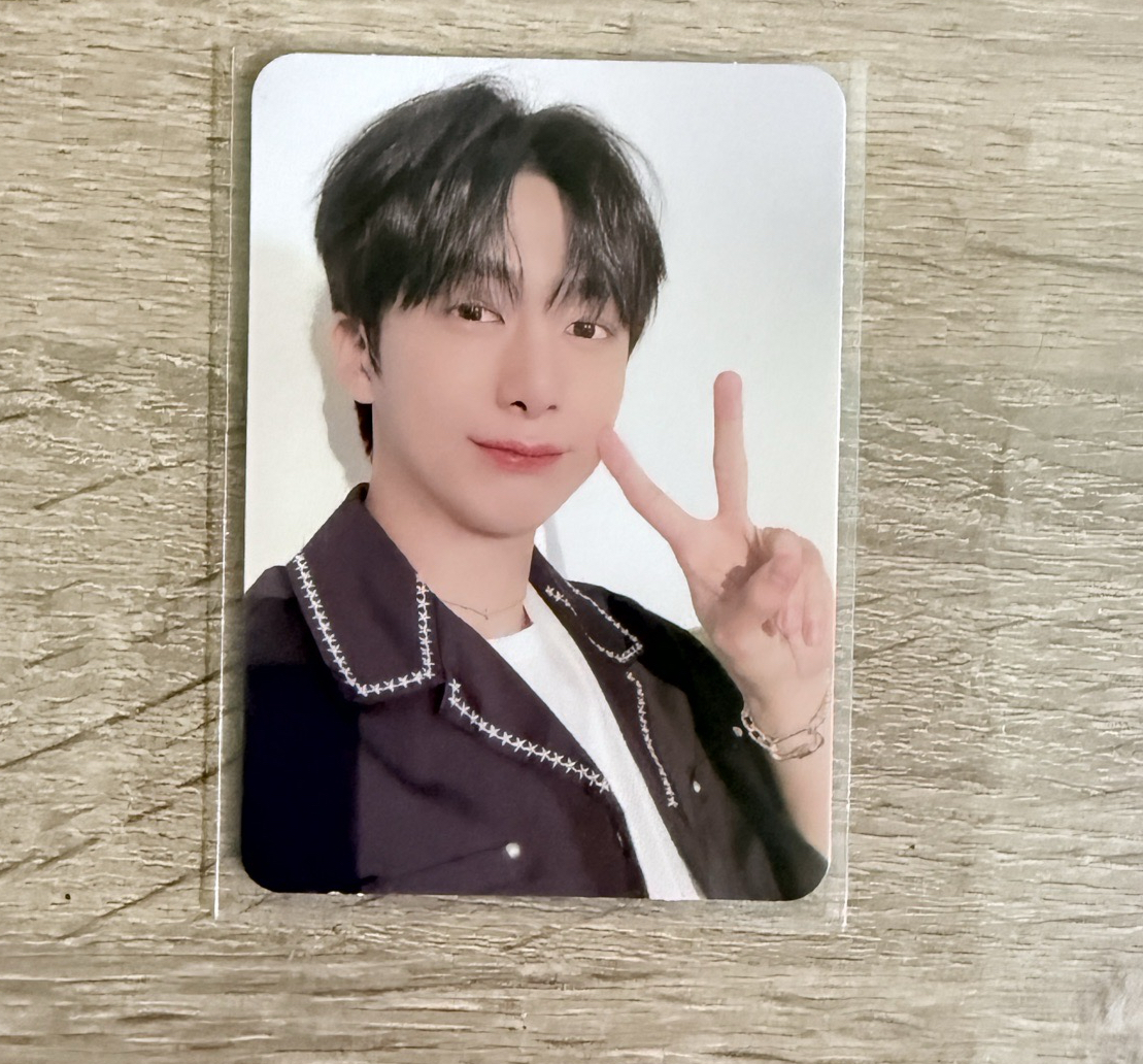 Monsta x 2024'SG 年曆卡 