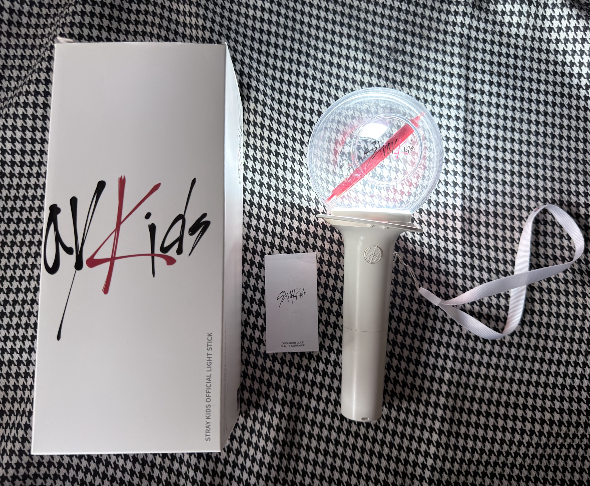 （現貨 紙箱寄出 一日寄出）straykids skz 一代手燈