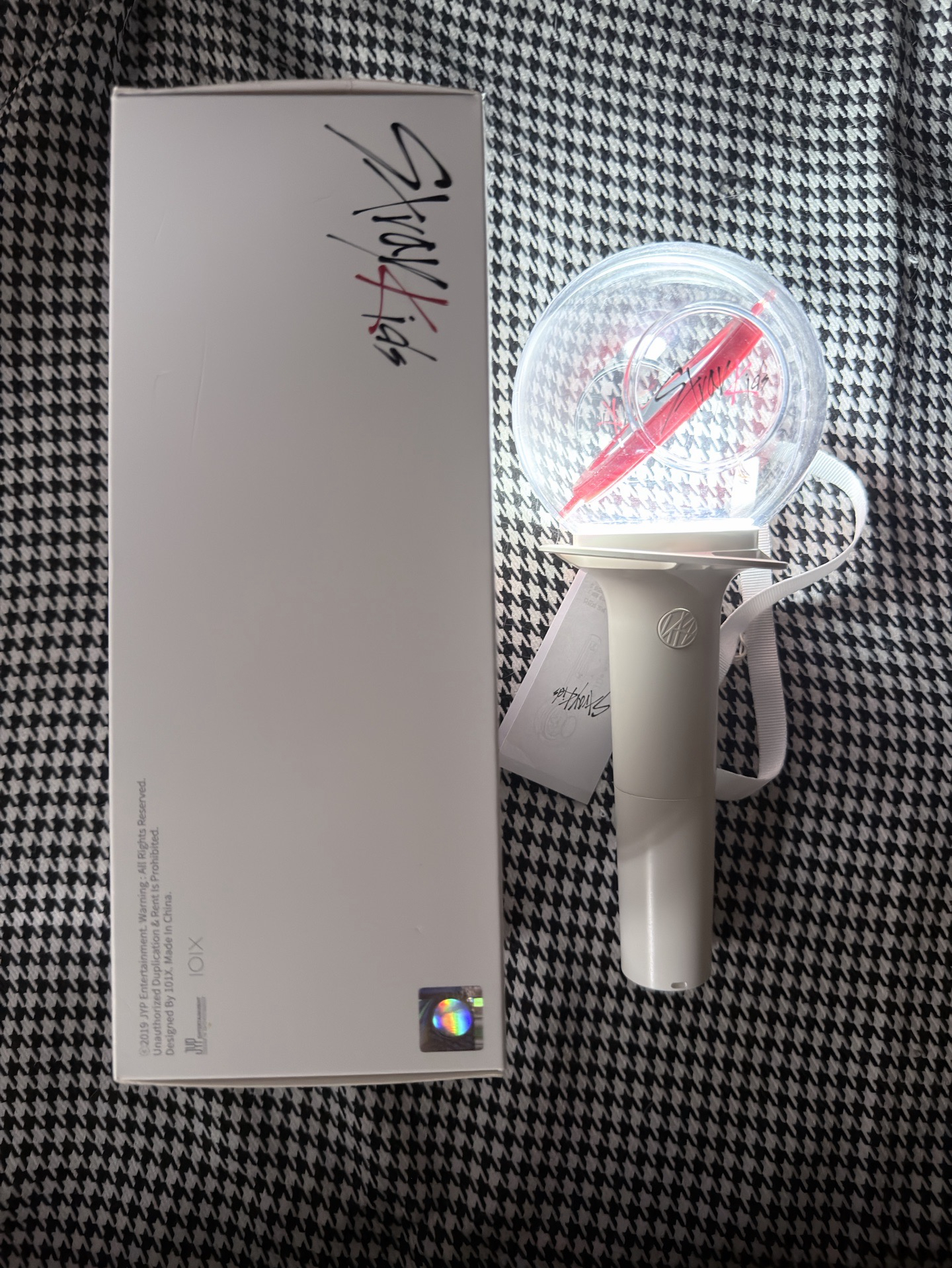 （現貨 紙箱寄出）straykids skz 一代手燈