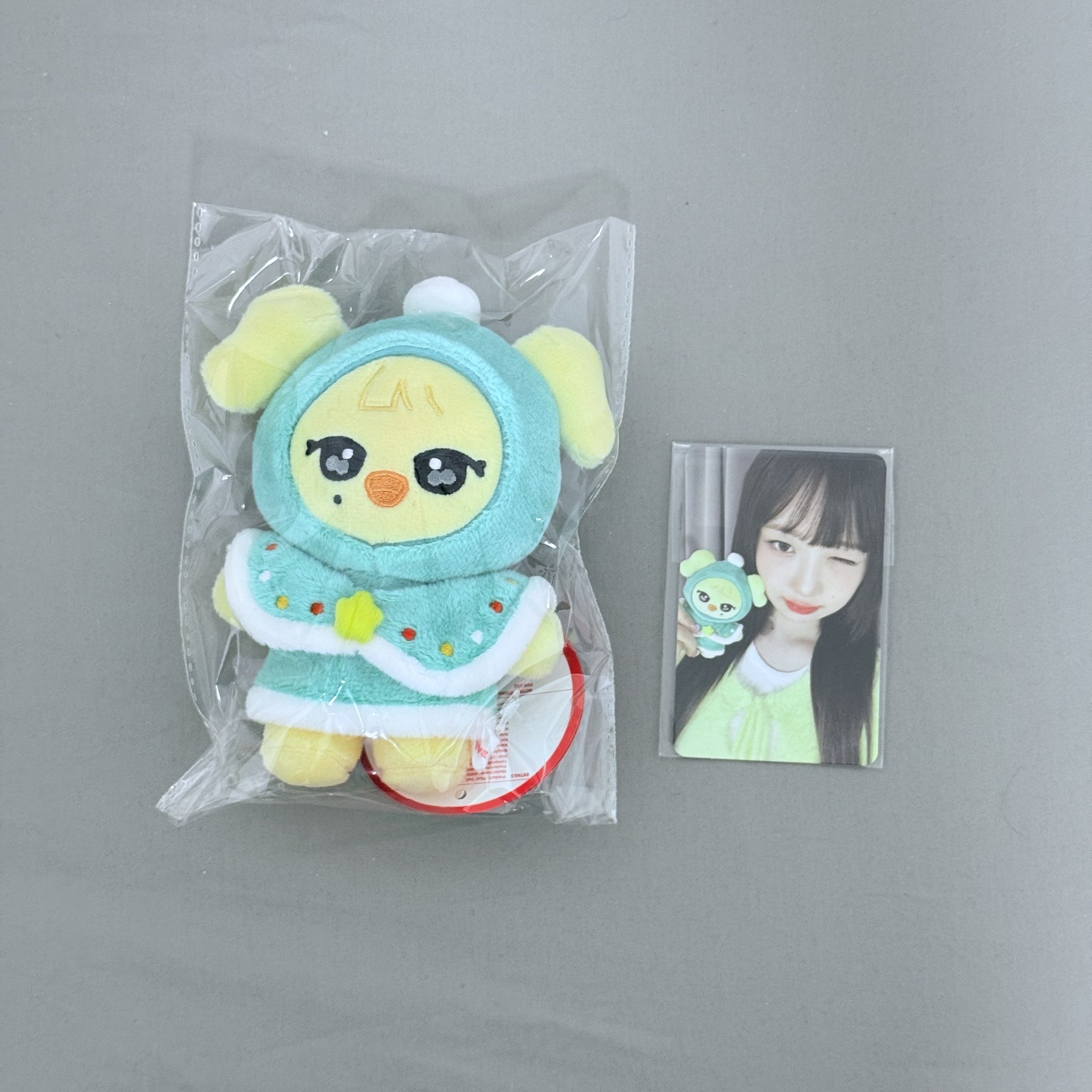 現貨全新 minive 聖誕娃(含卡)