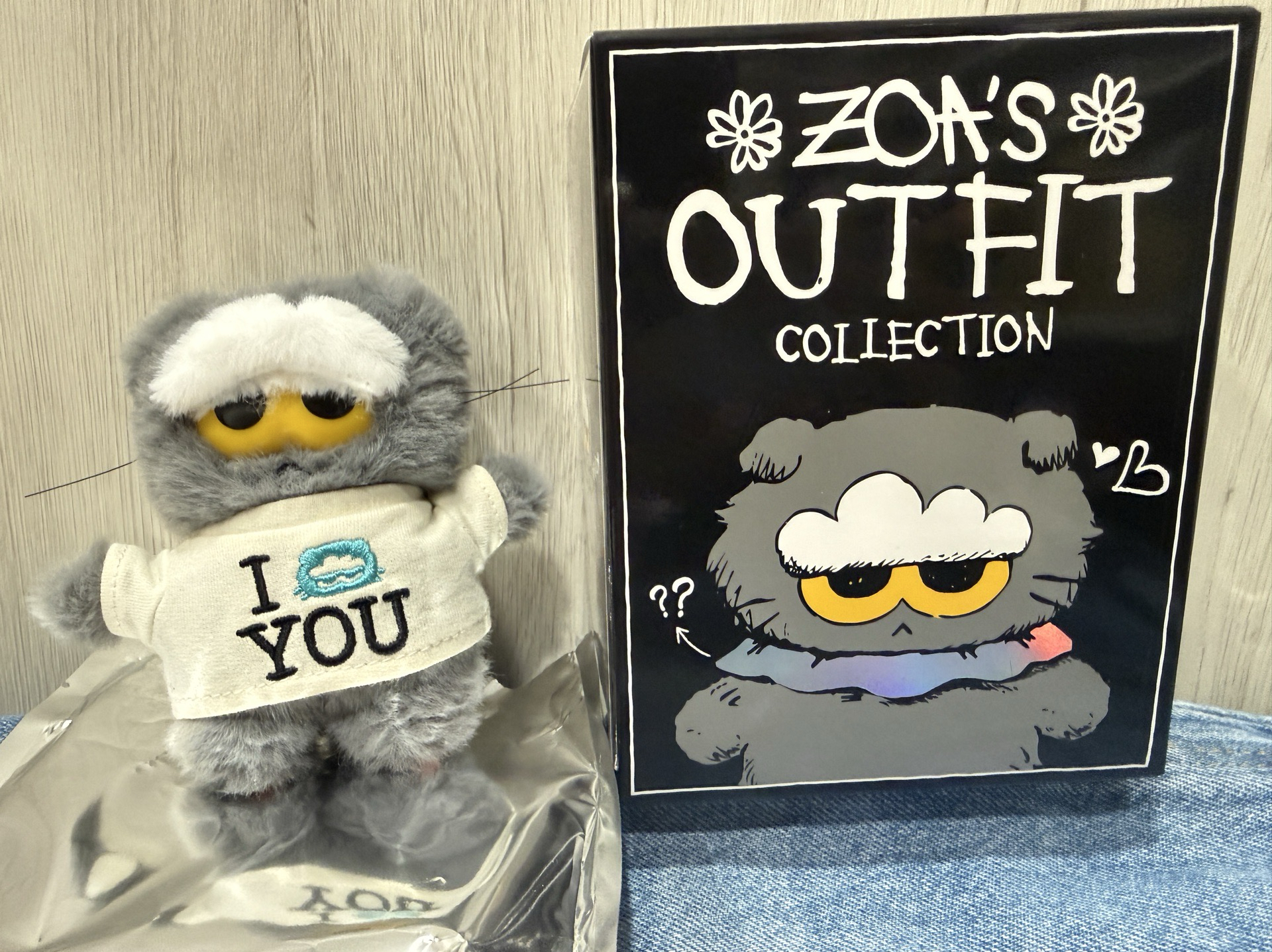 ZOA 毛絨吊飾 確認款 白T