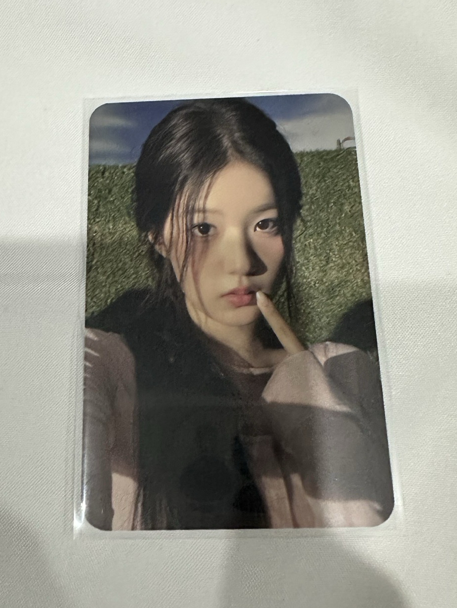 📎IZNA Jiyoon Yes 24預售特典卡