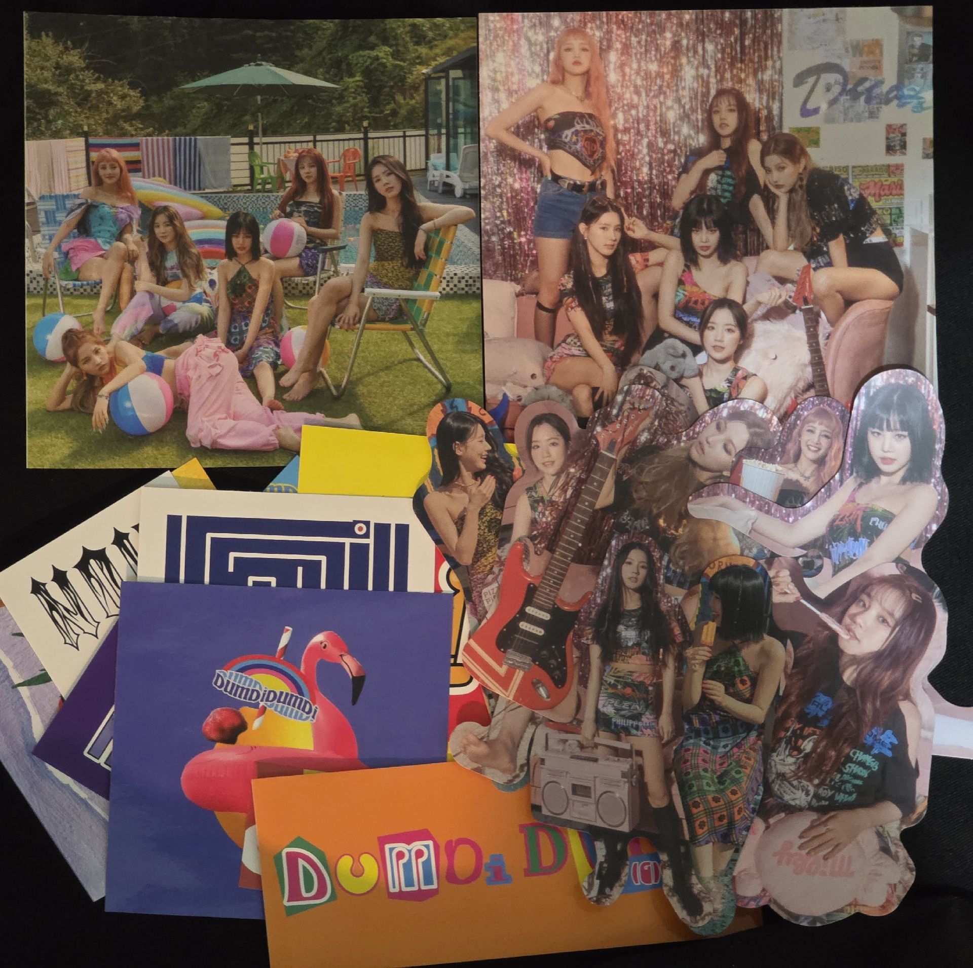 Dumdi Dumdi兩版專輯貼紙