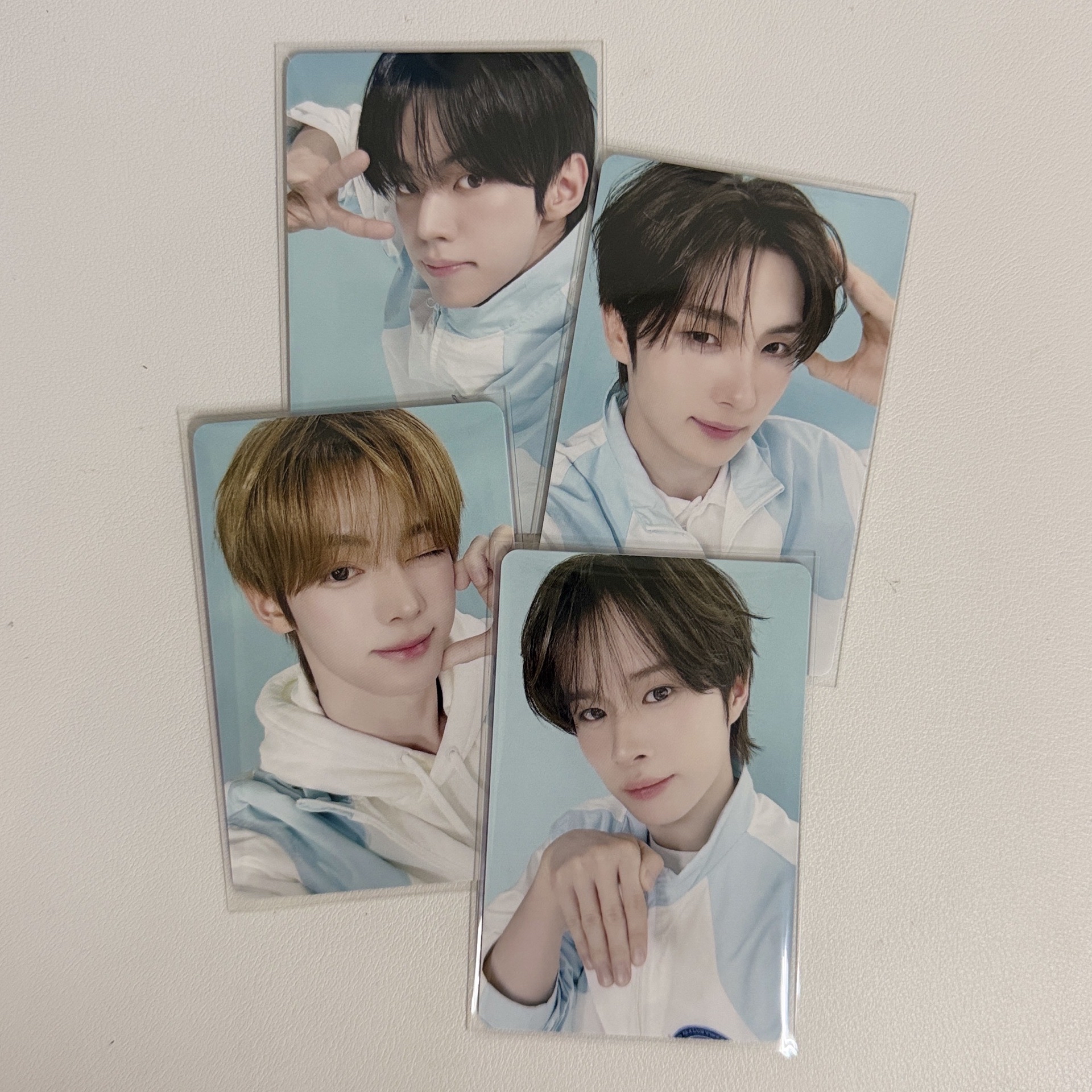 道勳、英宰、韓振、炅潣 外套卡