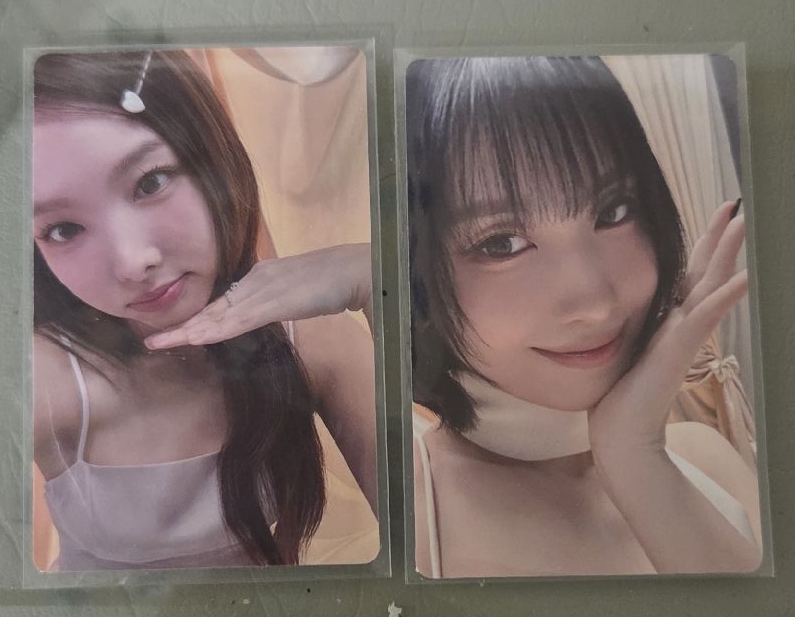 Twice Nayeon 娜璉 Momo 桃 小卡