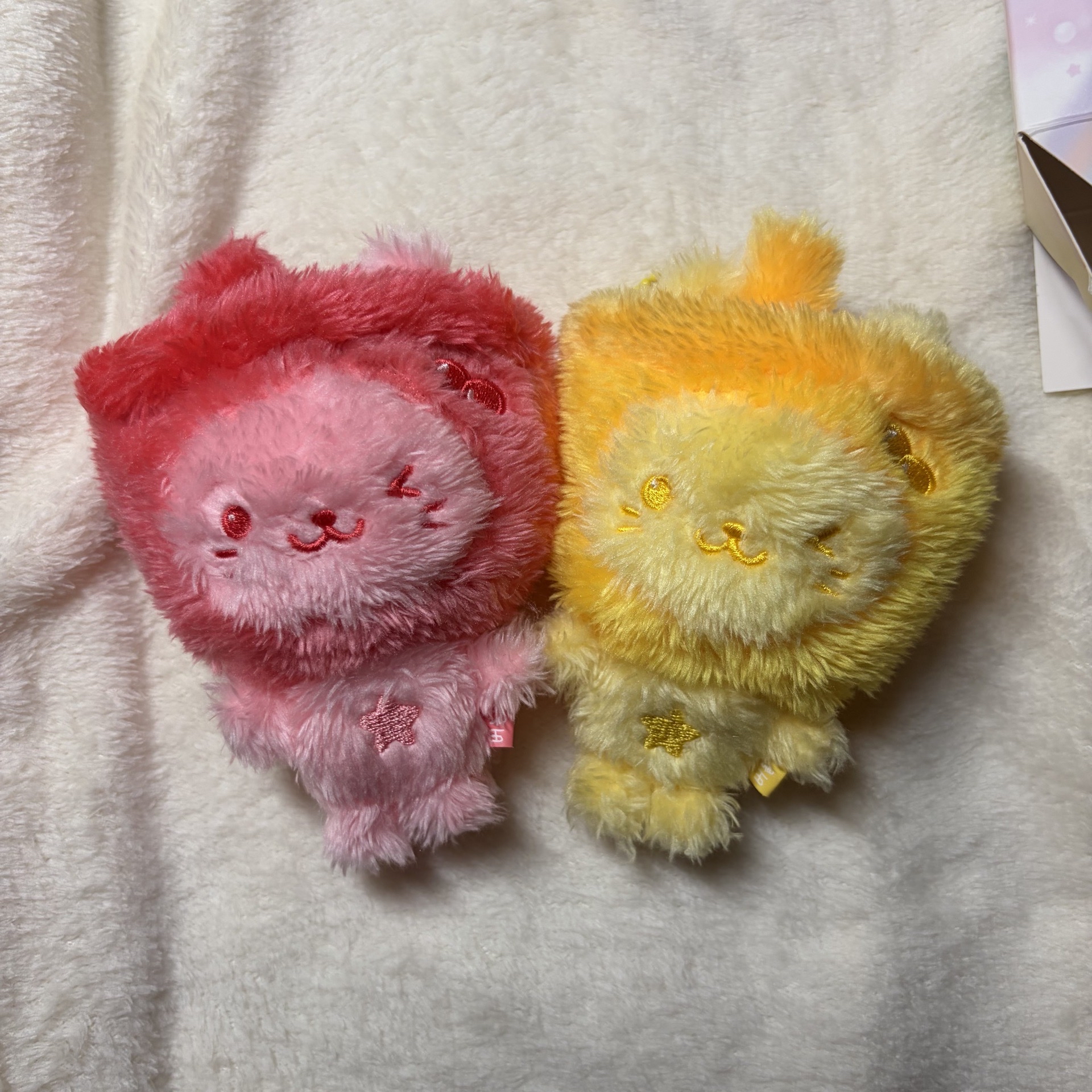 奶茶貓 紅 黃 Color快閃彩娃 