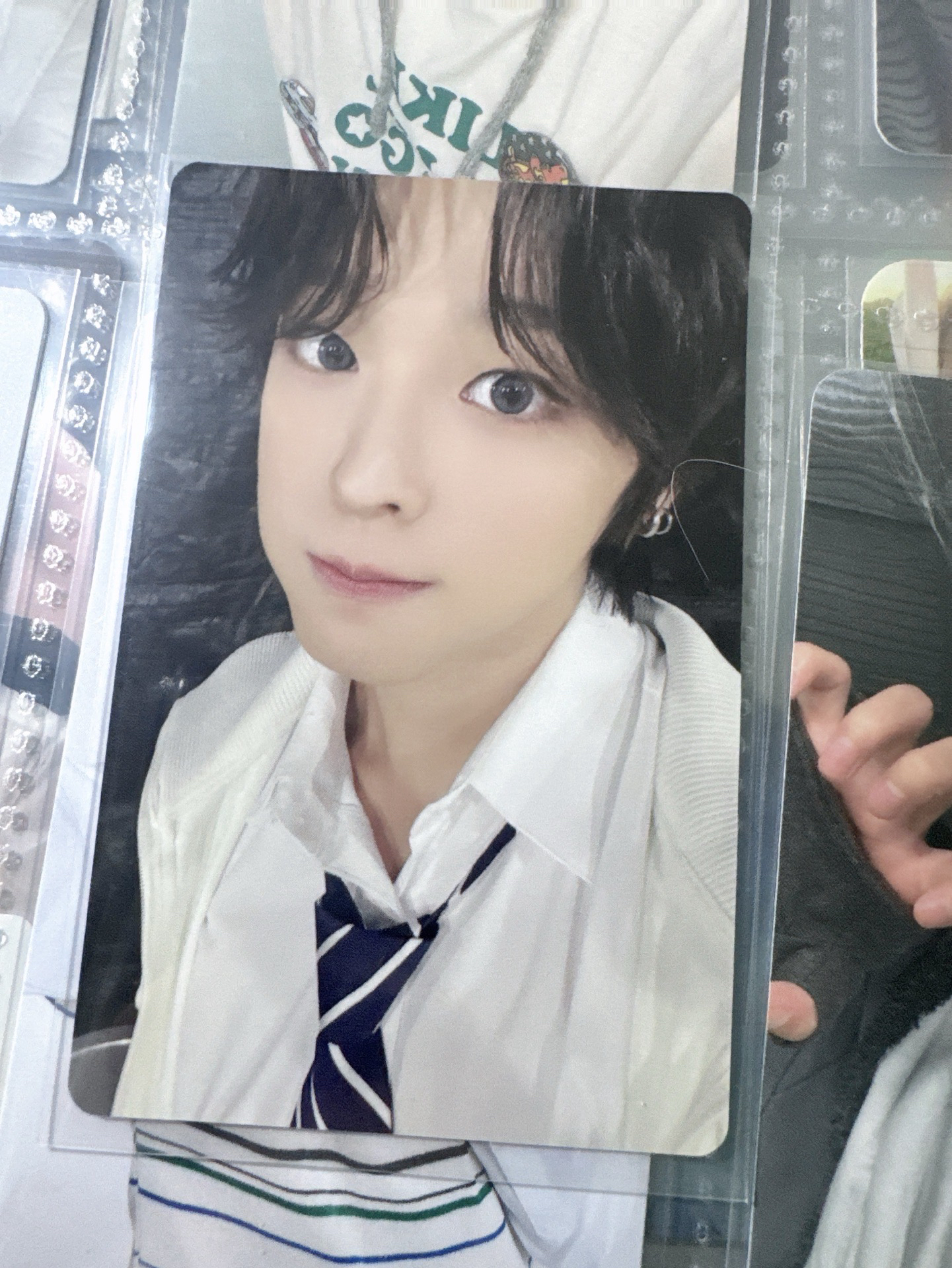 yzy中背（陸見不平喵喵喵）