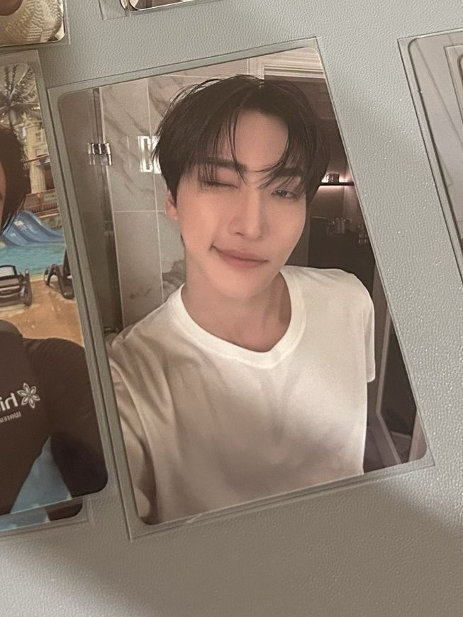 wink