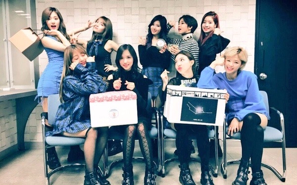 2017 TWICE FAN MEETING：SUPER EVENT