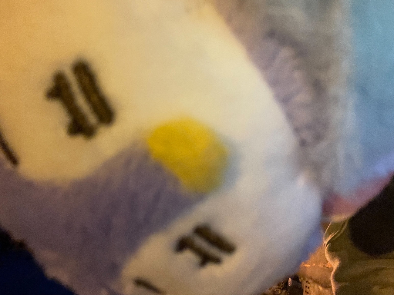 XI