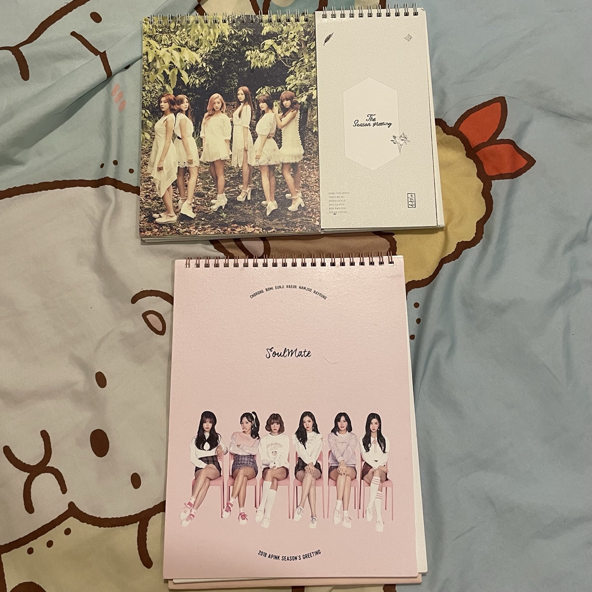 Apink 2016、2018 年曆本