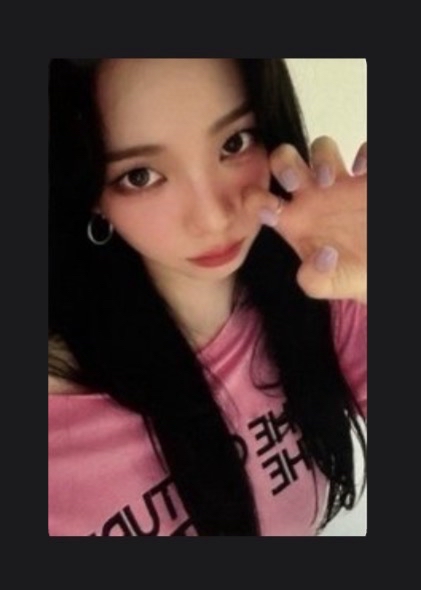 KARINA 泡泡魔奇DAY1入場卡