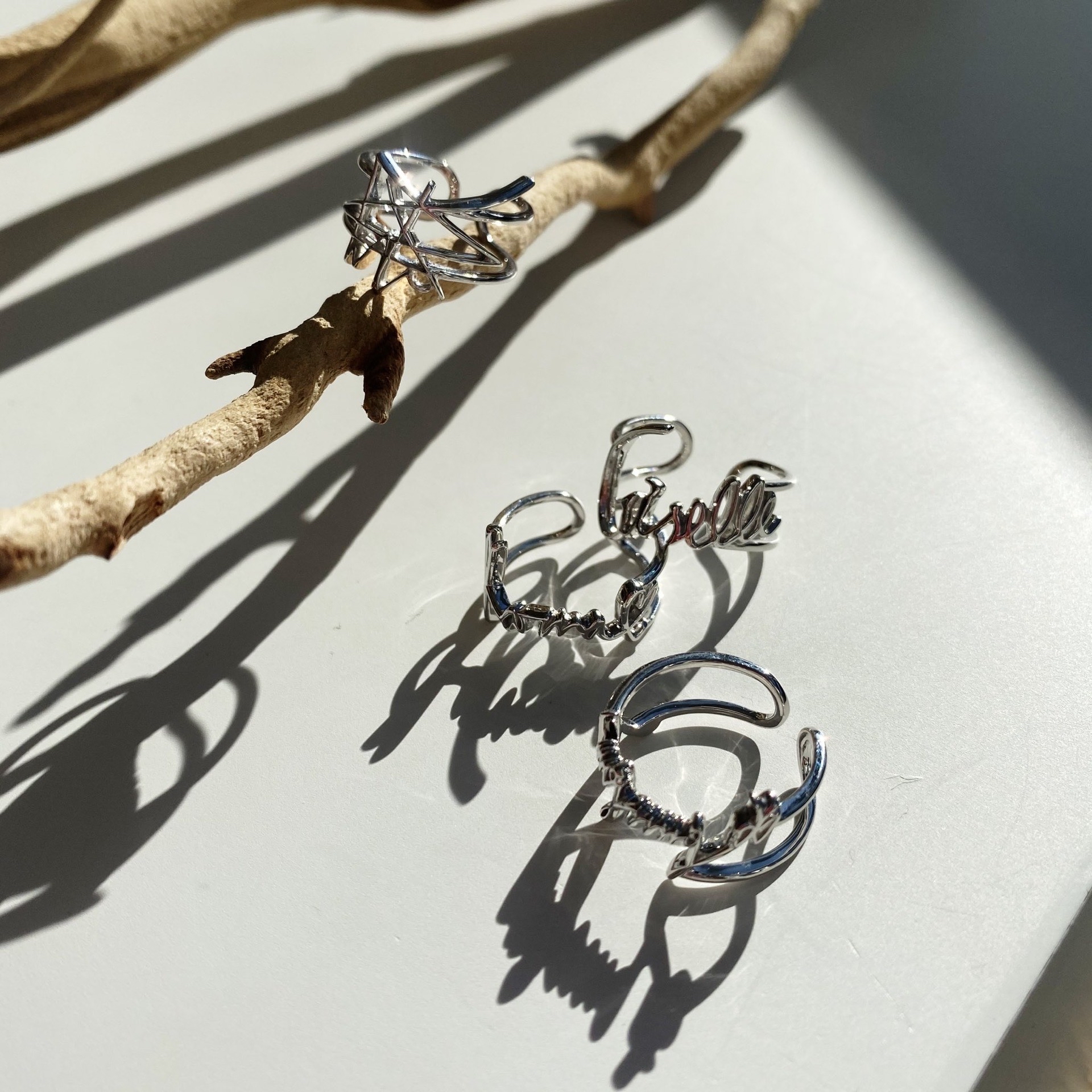 ARTIST SIGNATURE RING