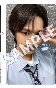 SEVENTEEN 校服場限 俊 標價為兩張不拆