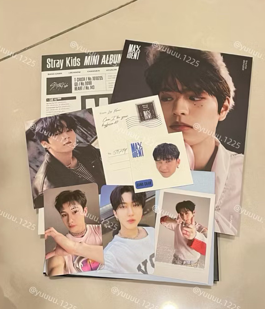 Stray Kids 專輯、小卡