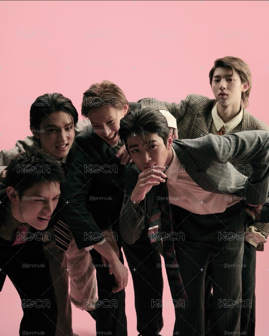[現貨] i-D Magazine – Number 376: The Lore Issue 雜誌 Cortis