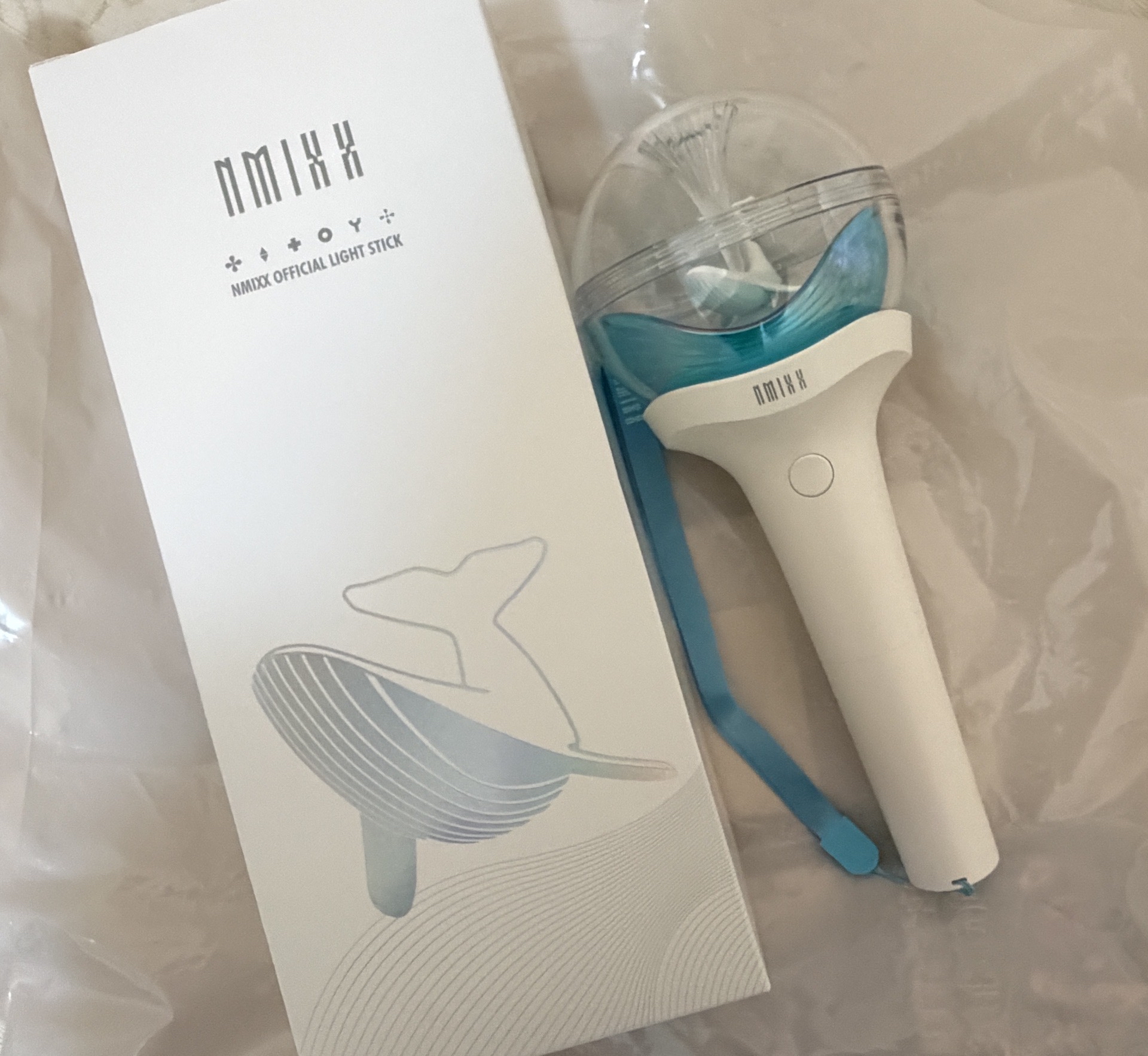 ✨NMIXX官方手燈🐳