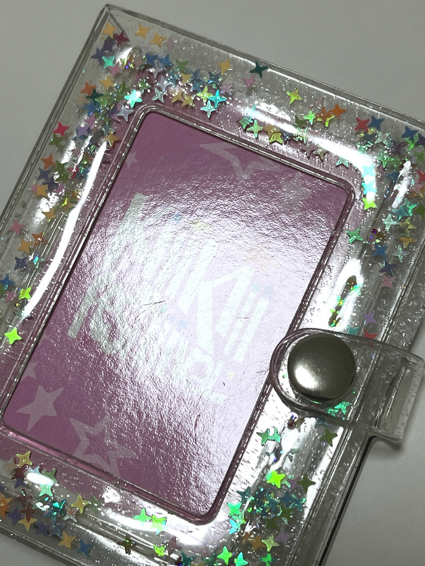 KK • kya場週卡冊