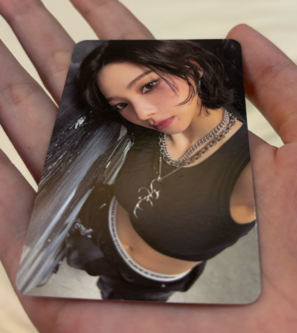 Dirty Work 專輯卡 限量版戒指柚 KARINA