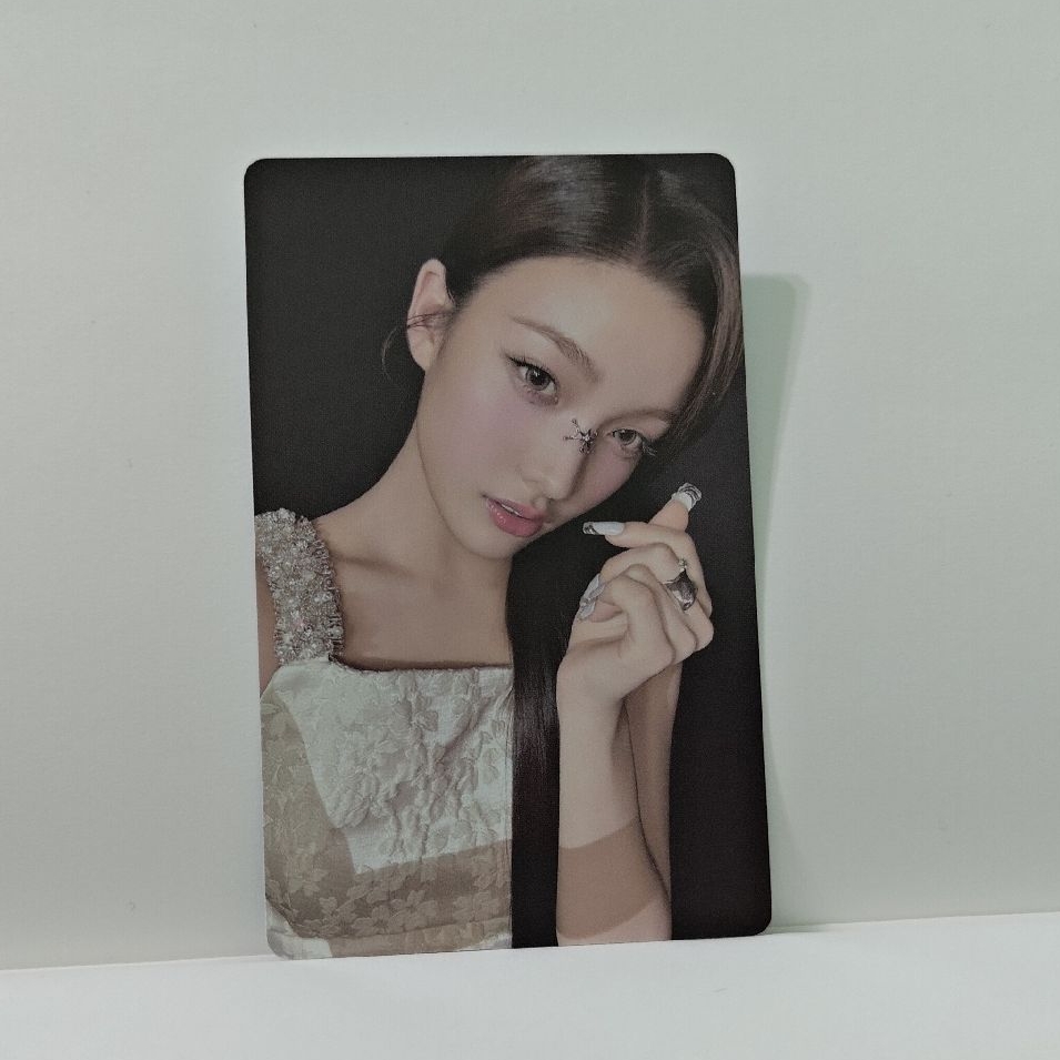 illit iroha 彩羽 bomb 電子專輯卡