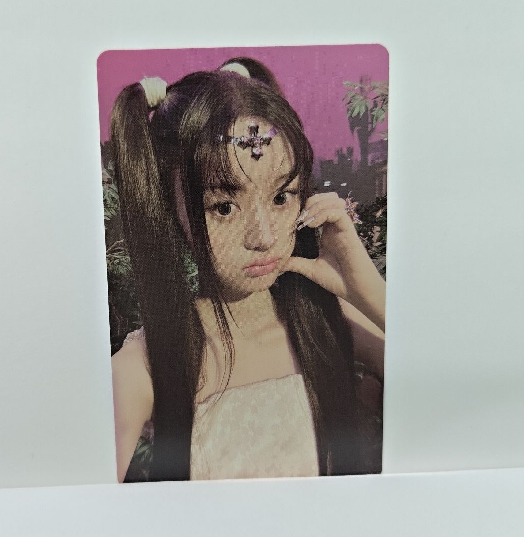 illit Minju 朴慜柱 bomb電子專輯卡