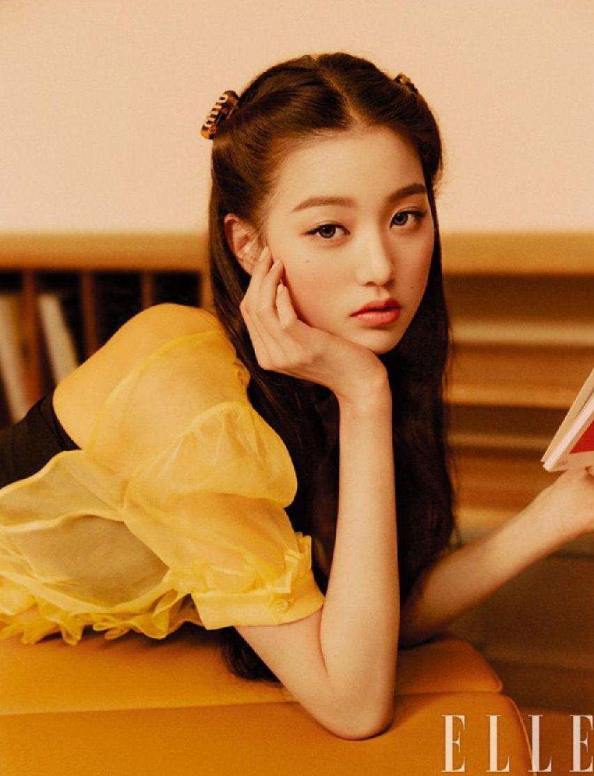 Elle Korea 2022 2月號