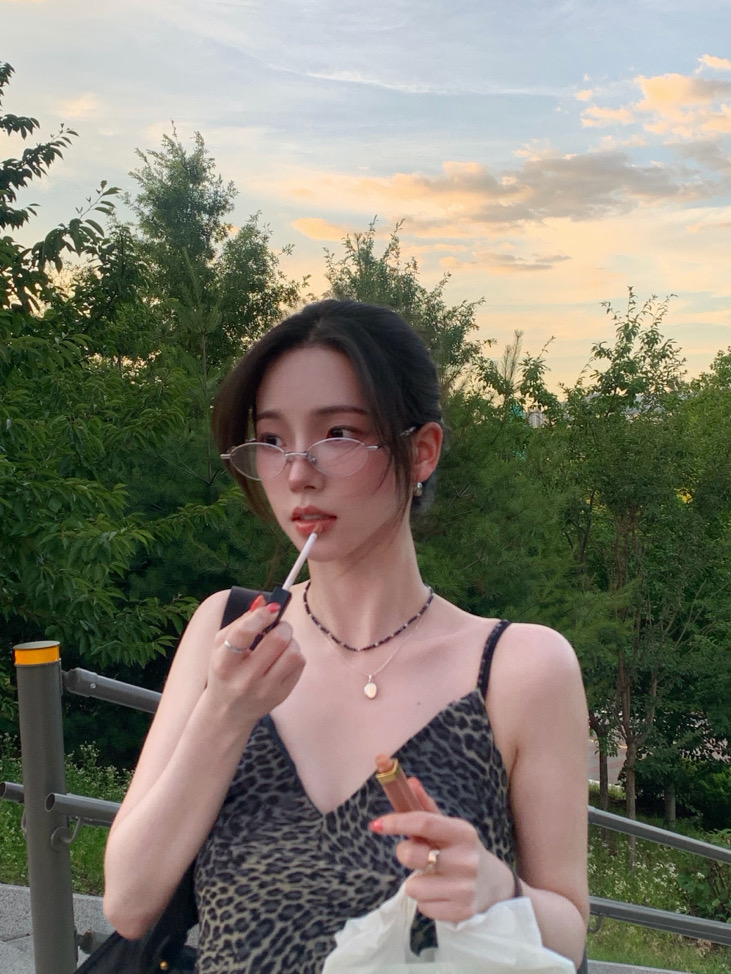 EJ