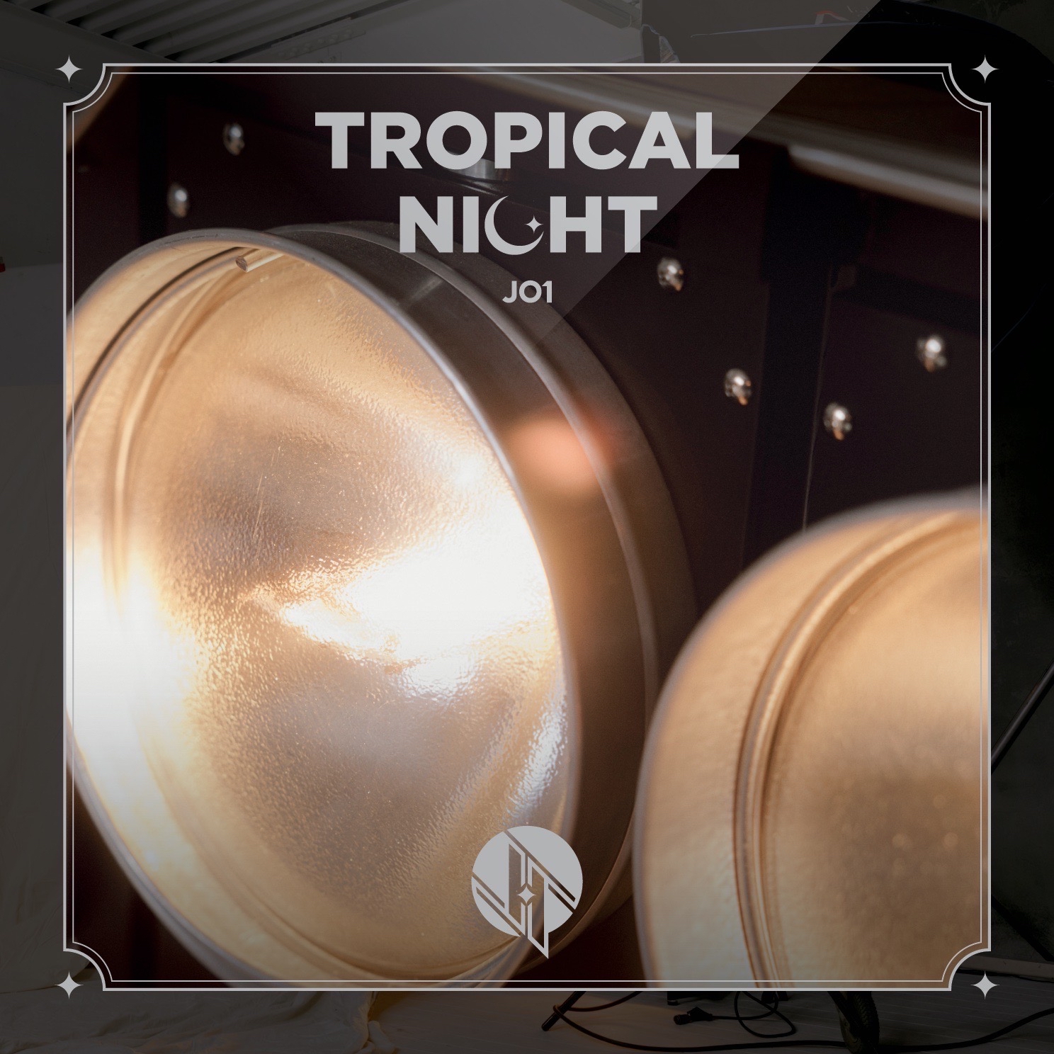TROPICAL NIGHT